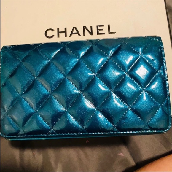 Chanel quilted  flip wallet - Picture 6 of 13